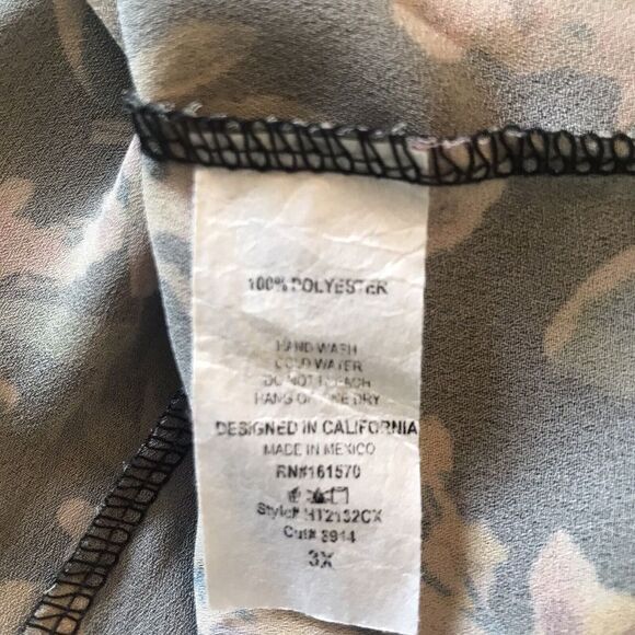 Haptics Women's Multicolor Floral V-Neck Long Sleeve Gathered Bottom Size 3X - Picture 7 of 7